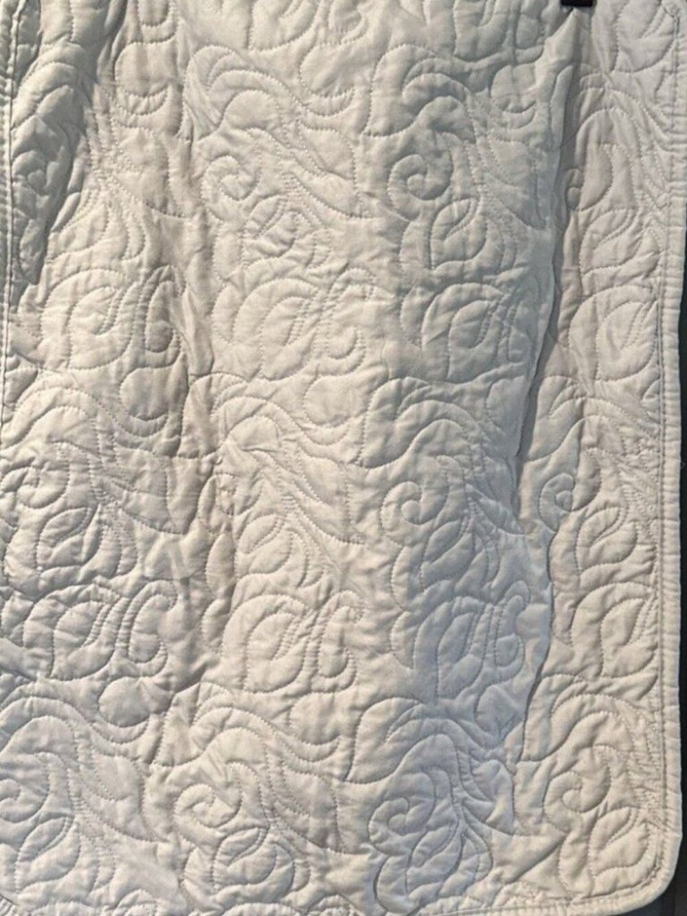 ienjoy home Grey Quilted Sham 20” X 26”
